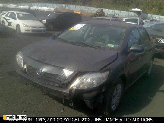 2010 Toyota Corolla — photo 2