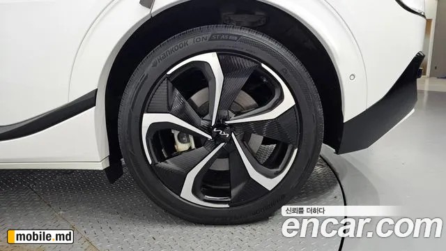 2023 Kia EV6 — photo 21