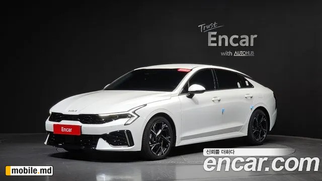 2025 Kia K5 — photo 10