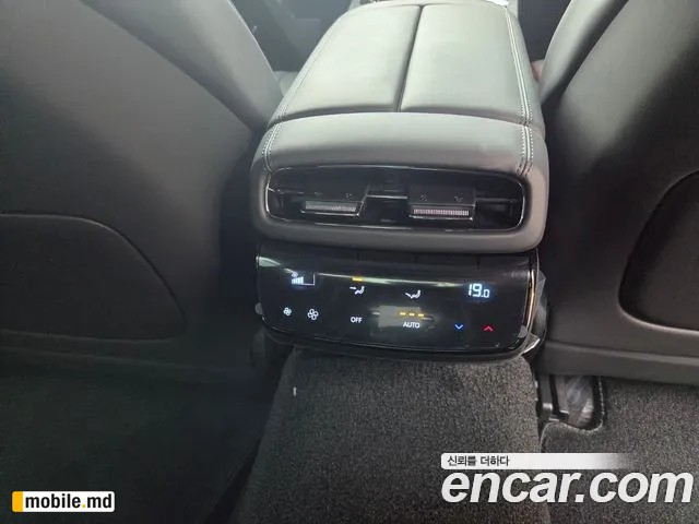 2026 Genesis G80 — photo 16