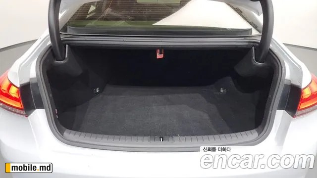 2018 Genesis G80 — photo 16