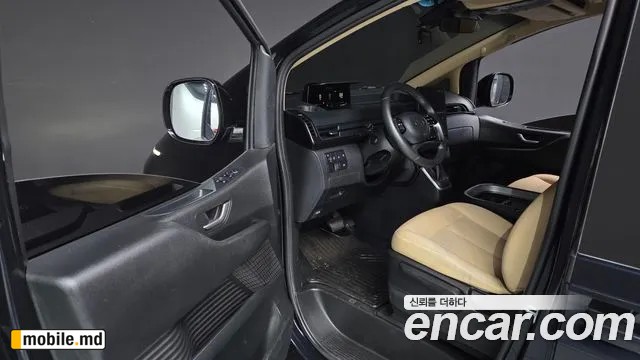 2023 Hyundai Staria — photo 10