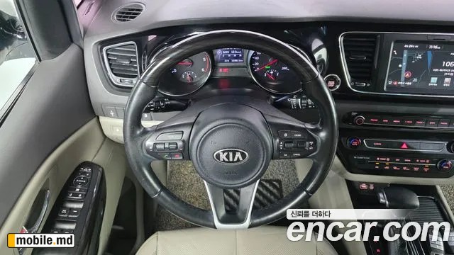 2017 Kia Canival — photo 13