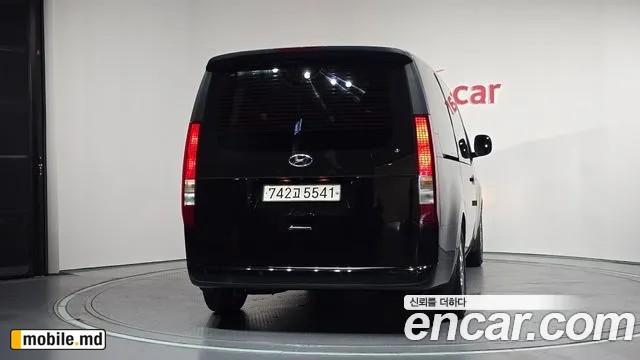 2022 Hyundai Staria — photo 4