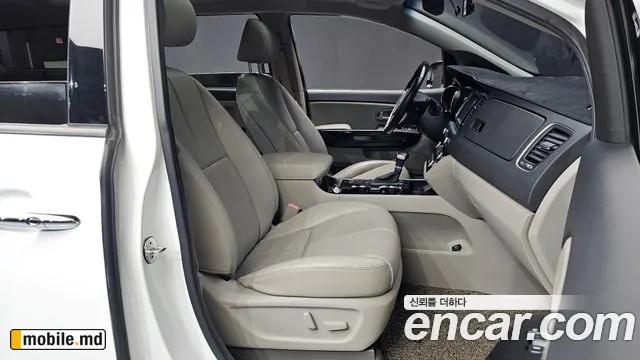 2019 Kia Canival — photo 10