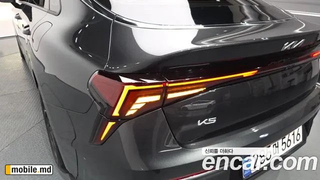 2025 Kia K5 — photo 23