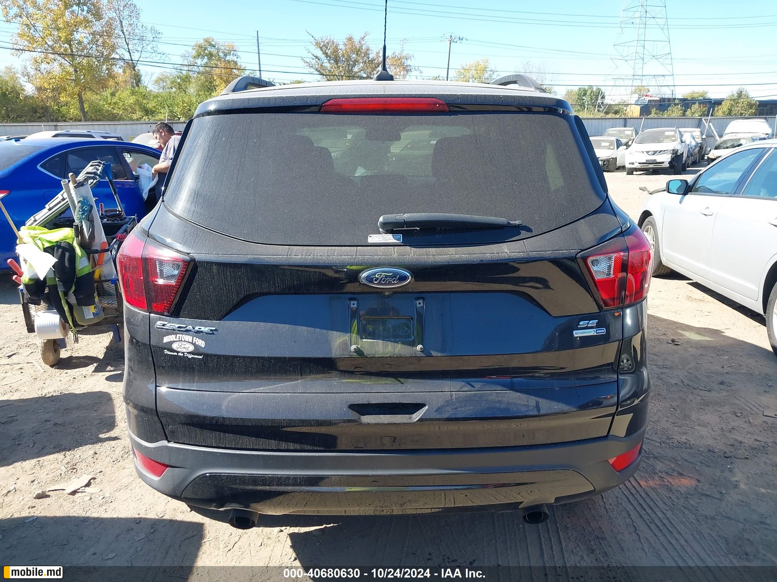 2019 Ford Escape — photo 16