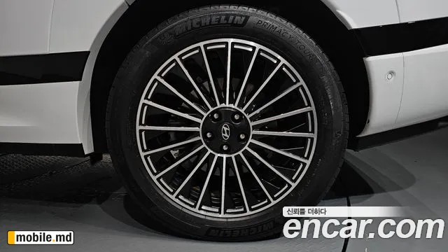2025 Hyundai IONIQ — photo 21