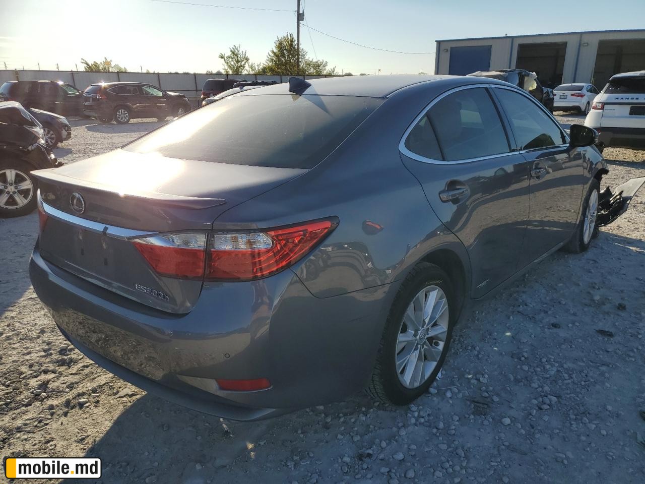 2015 Lexus ES — photo 4