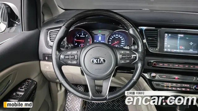2019 Kia Canival — photo 13
