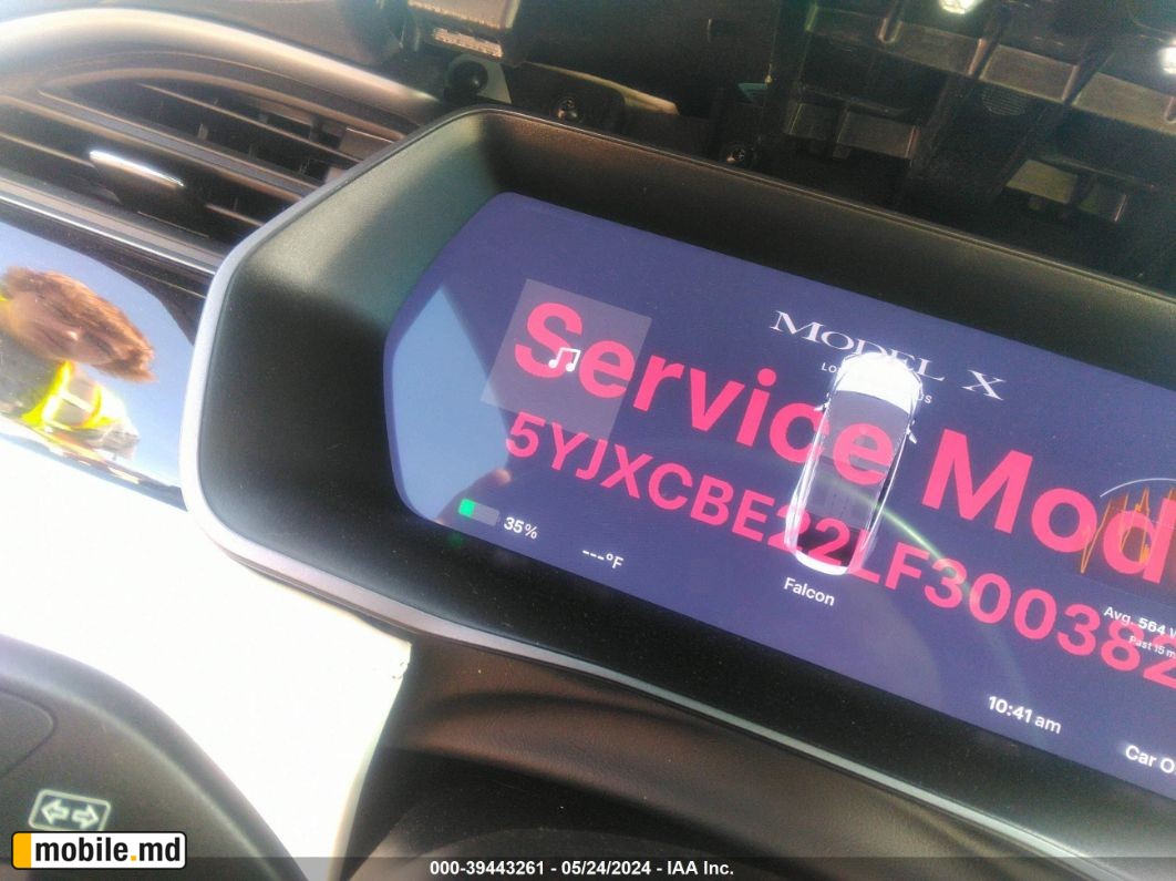 2020 Tesla Model X — photo 17