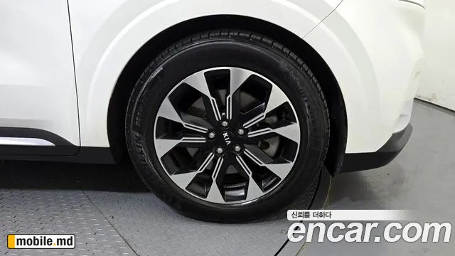 2021 Kia Canival — photo 21
