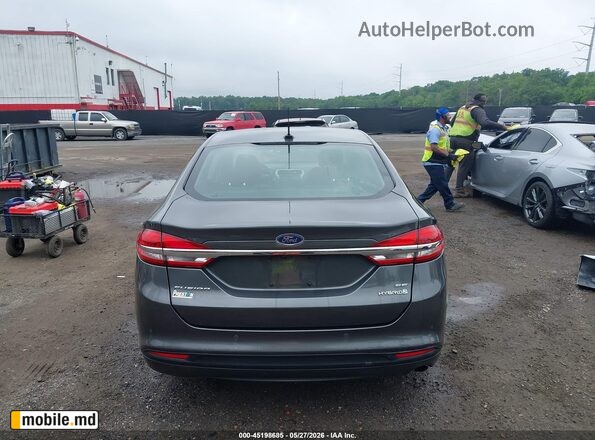 2017 Ford Fusion — photo 16