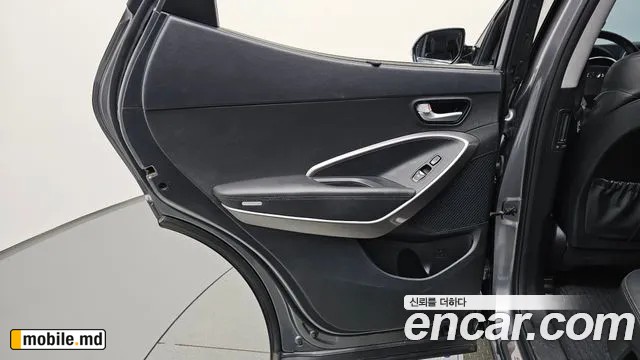 2017 Hyundai Santafe — photo 26