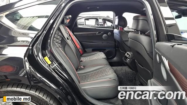 2026 Genesis G80 — photo 12