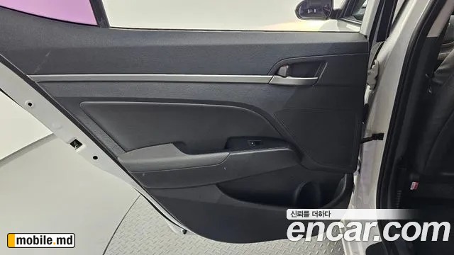 2016 Hyundai Avante — photo 25