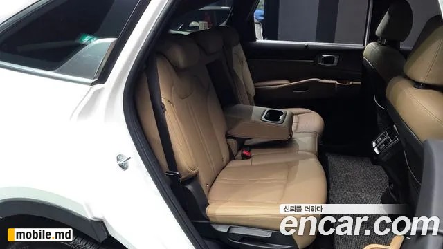 2025 Kia Sorento — photo 12