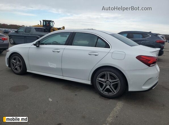 2019 Mercedes-Benz A 220 4Matic — photo 2