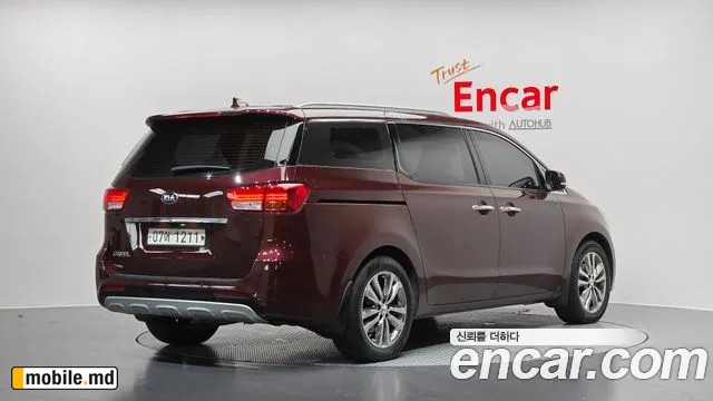 2018 Kia Canival — photo 2