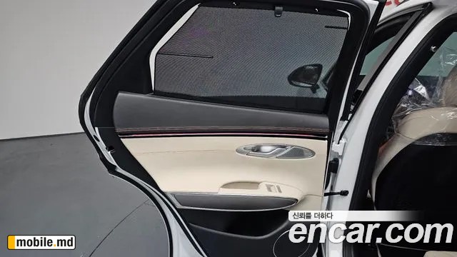 2025 Genesis GV70 — photo 26