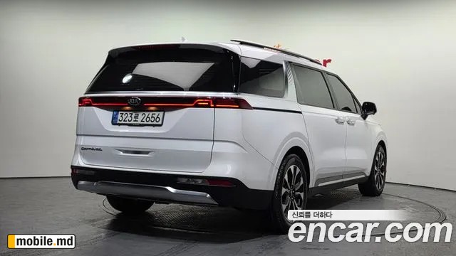 2021 Kia Canival — photo 2