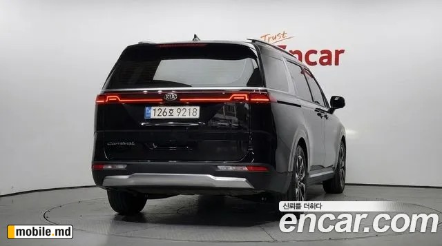 2021 Kia Canival — photo 4