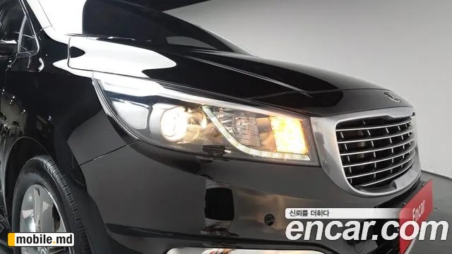 2018 Kia Canival — photo 22