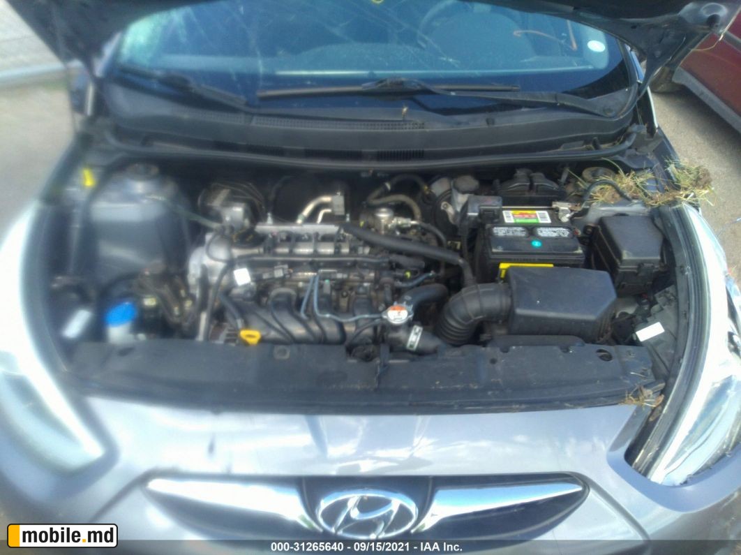 2014 Hyundai Accent — photo 10