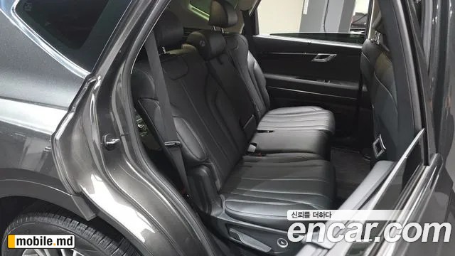2025 Genesis GV80 — photo 11