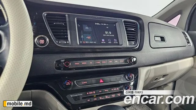 2019 Kia Canival — photo 12