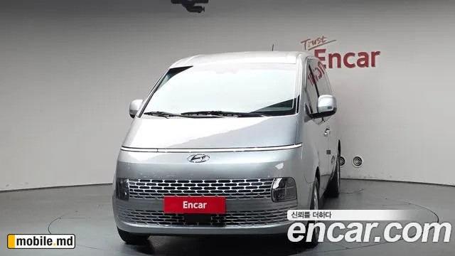 2022 Hyundai Staria — photo 3