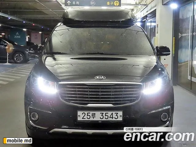2018 Kia Canival — photo 2