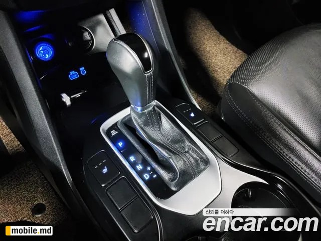 2016 Hyundai Santafe — photo 16