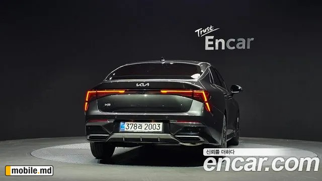 2025 Kia K5 — photo 4