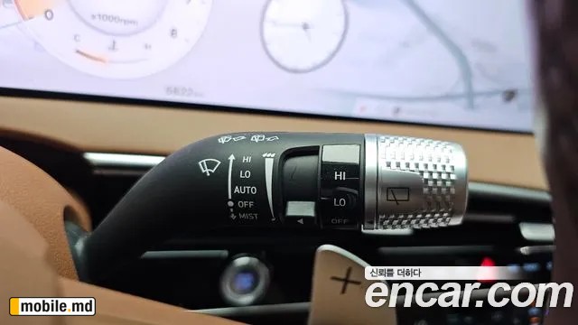2025 Genesis GV70 — photo 36