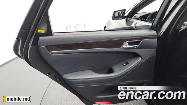 2018 Genesis G80 — photo 25