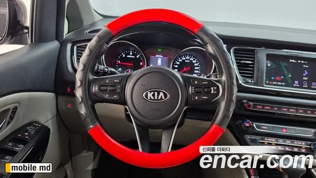 2019 Kia Canival — photo 13