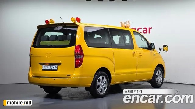 2016 Hyundai Starex — photo 2