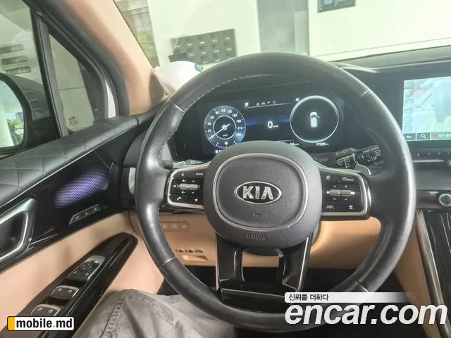 2021 Kia Canival — photo 18