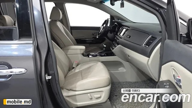 2019 Kia Canival — photo 26
