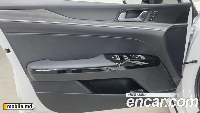 2025 Kia K5 — photo 24