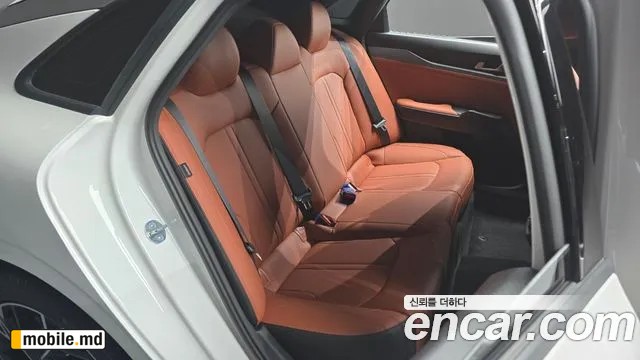2026 Kia K5 — photo 12