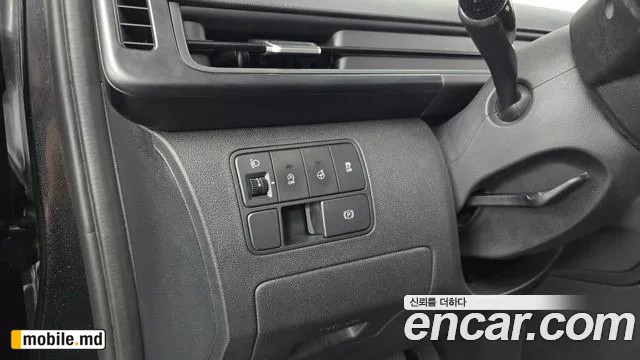 2022 Hyundai Staria — photo 18
