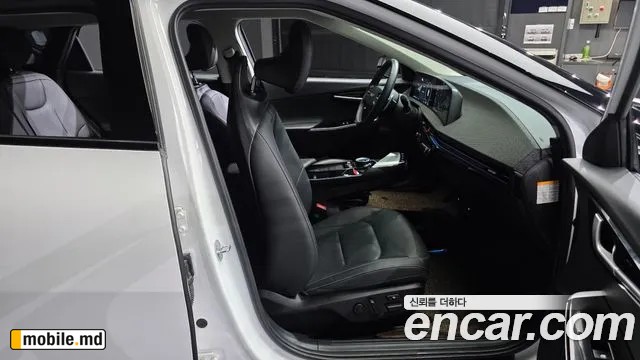 2024 Kia EV6 — photo 11