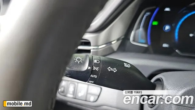 2020 Hyundai IONIQ — photo 20