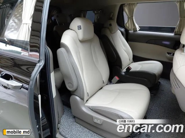 2023 Kia Canival — photo 11