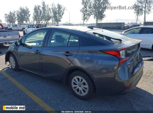 2019 Toyota Prius — photo 3