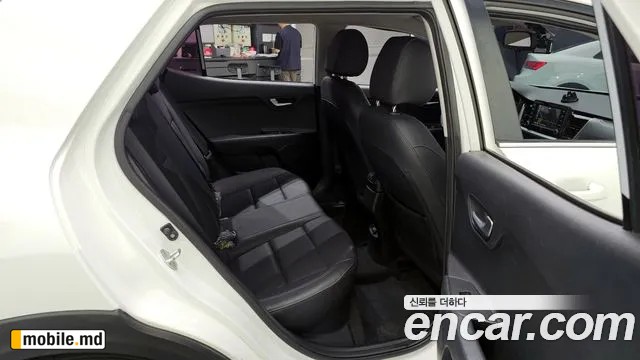 2018 Kia Stonic — photo 12