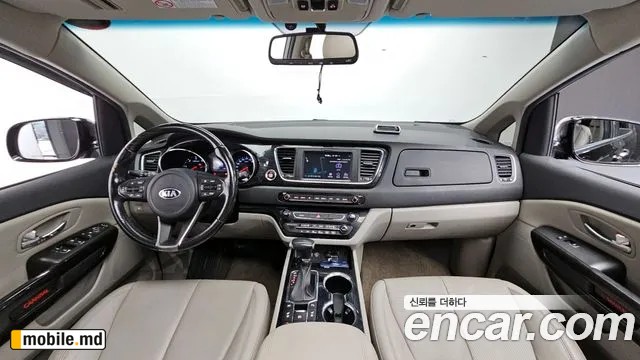 2019 Kia Canival — photo 7