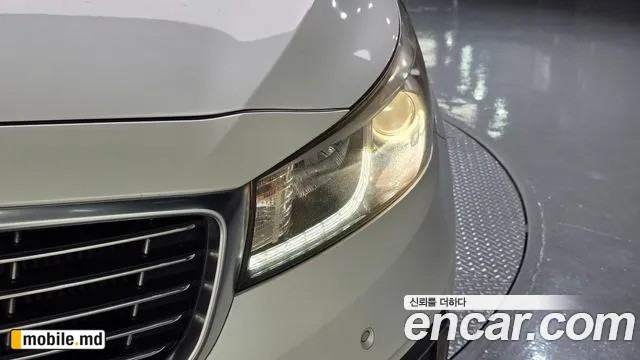 2018 Kia Canival — photo 22
